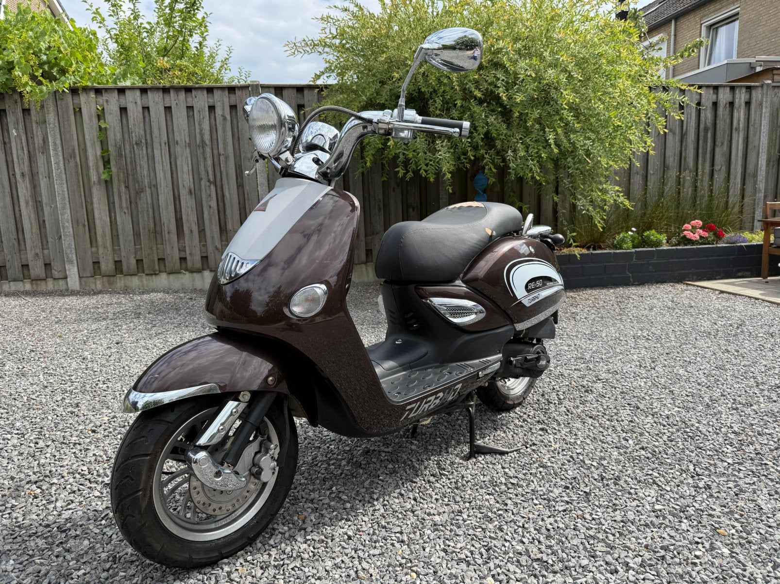 Te koop: Turbho RE-50 scooter, Ophalen, Zo goed als nieuw, Maximaal 25 km/u, Benzine