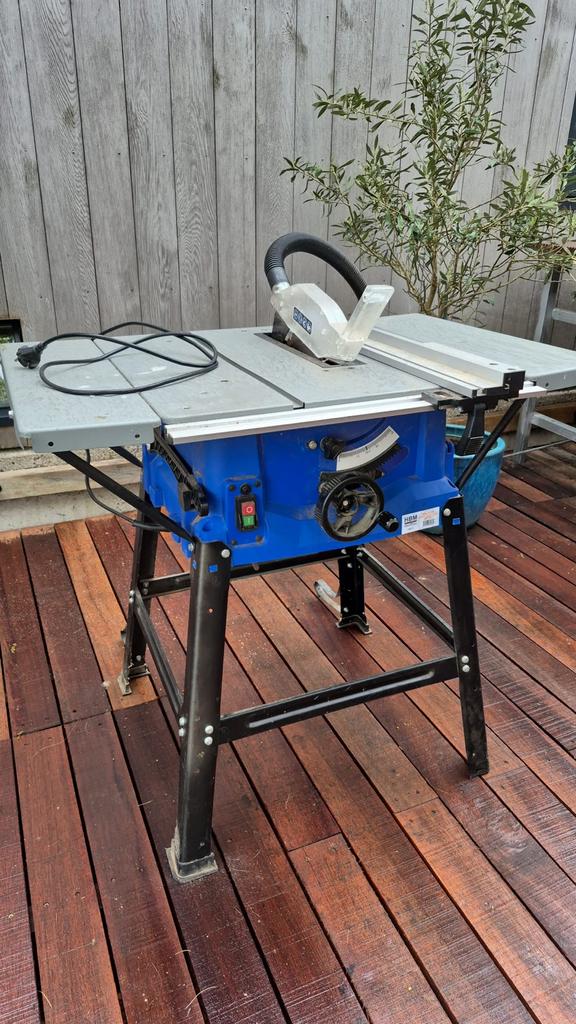 HBM 250mm Cirkelzaagtafel 1800W, Doe-het-zelf en Verbouw, Gereedschap | Zaagmachines, Ophalen, Gebruikt, Cirkelzaag, 70 mm of meer