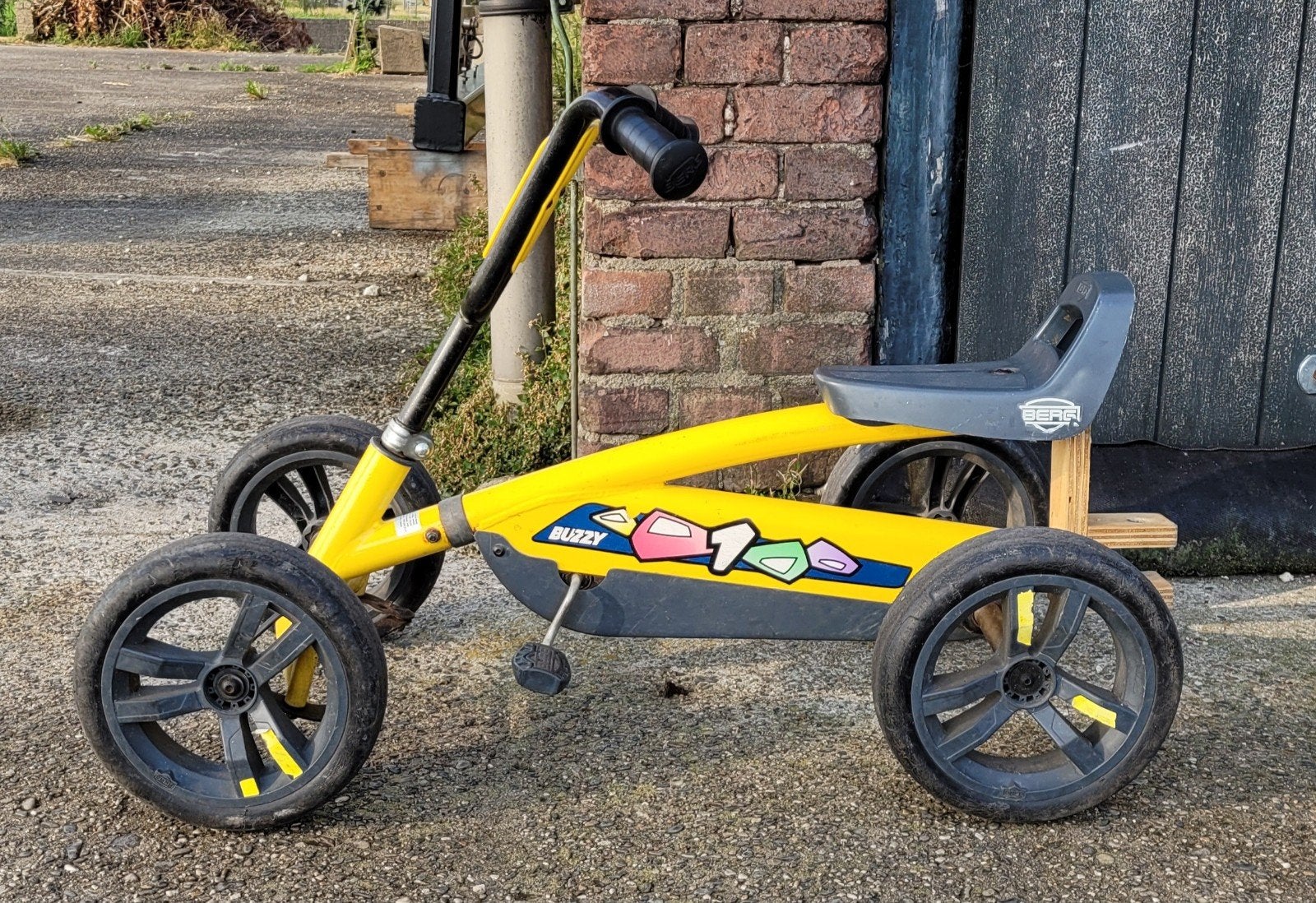 Gele Berg Buzzy skelter met aanhanger, Ophalen, Gebruikt, Berg, Met kar of aanhanger