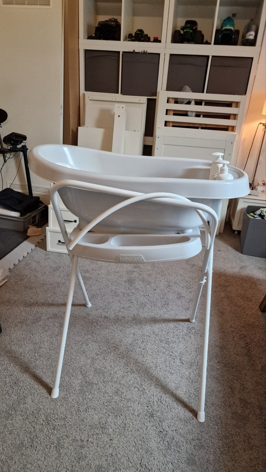 Bebe-Jou babybadje met zitje, zeepdispensers & thermometer, Ophalen, Zo goed als nieuw, Badje, Bébé-jou