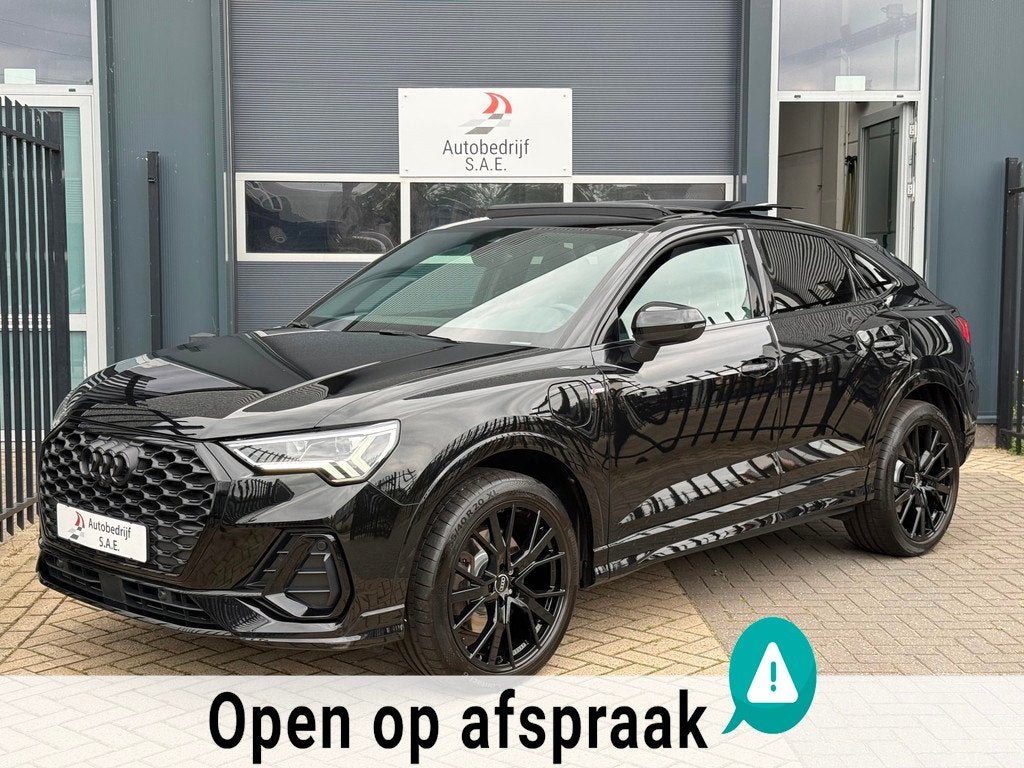 Audi Q3 Sportback 45 TFSI e 3x S-Line 360 PANO SONOS SFEER T, Auto's, Audi, Gebruikt, Euro 6, Automatische klimaatregeling, Zwart