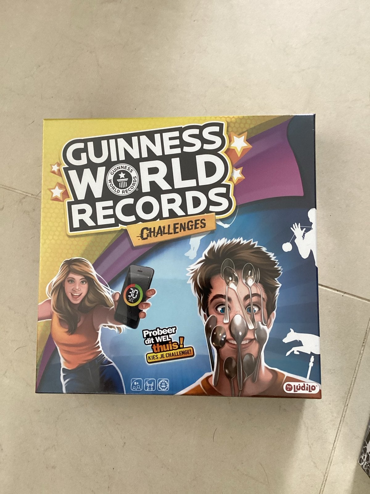 Guinness World Records Challenges Bordspel, Hobby en Vrije tijd, ., Nieuw, Ophalen of Verzenden, Drie of vier spelers
