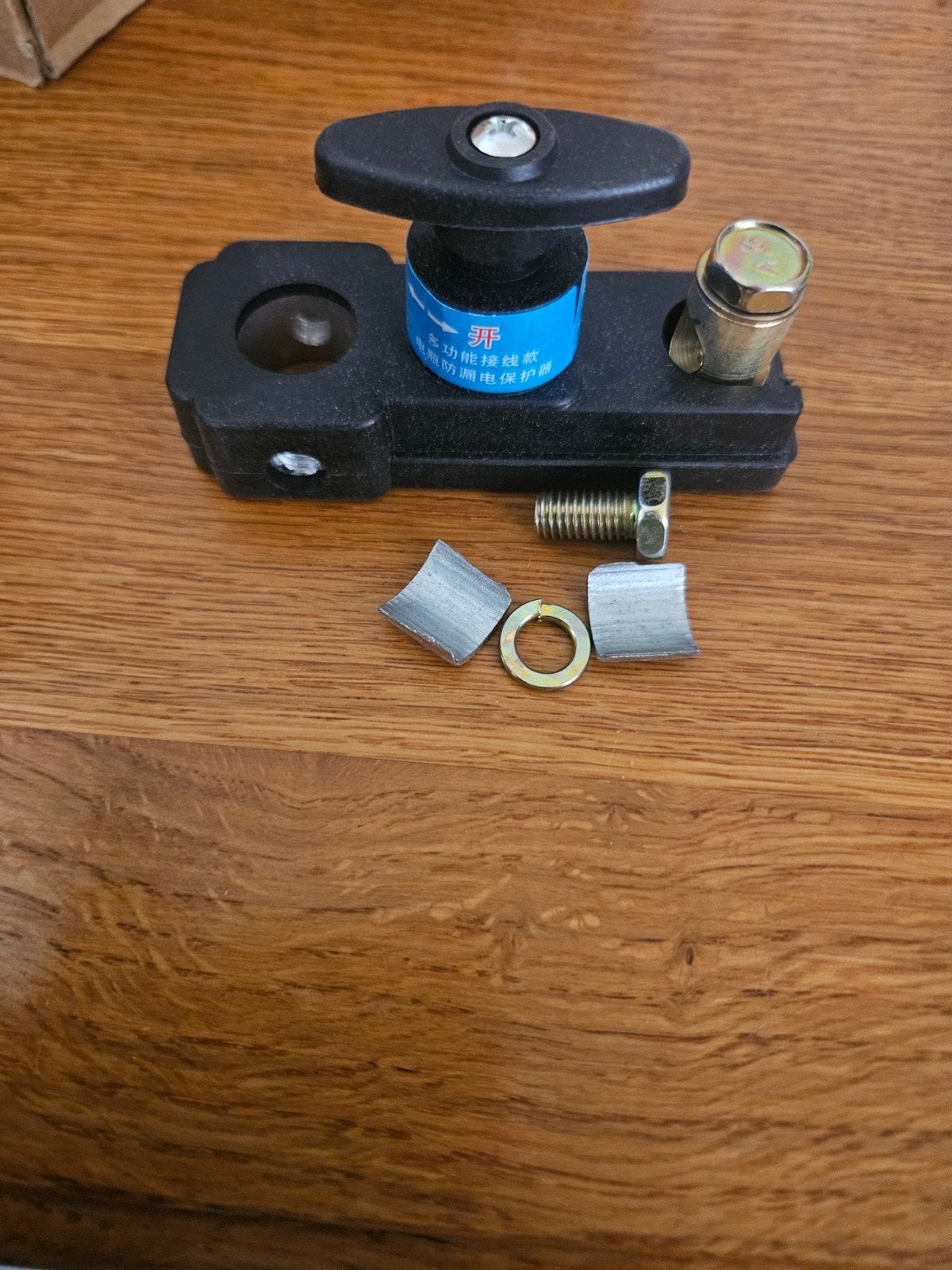 4 stuks Nieuwe Accu Hoofdschakelaar Auto Accu Isolator, Ophalen of Verzenden