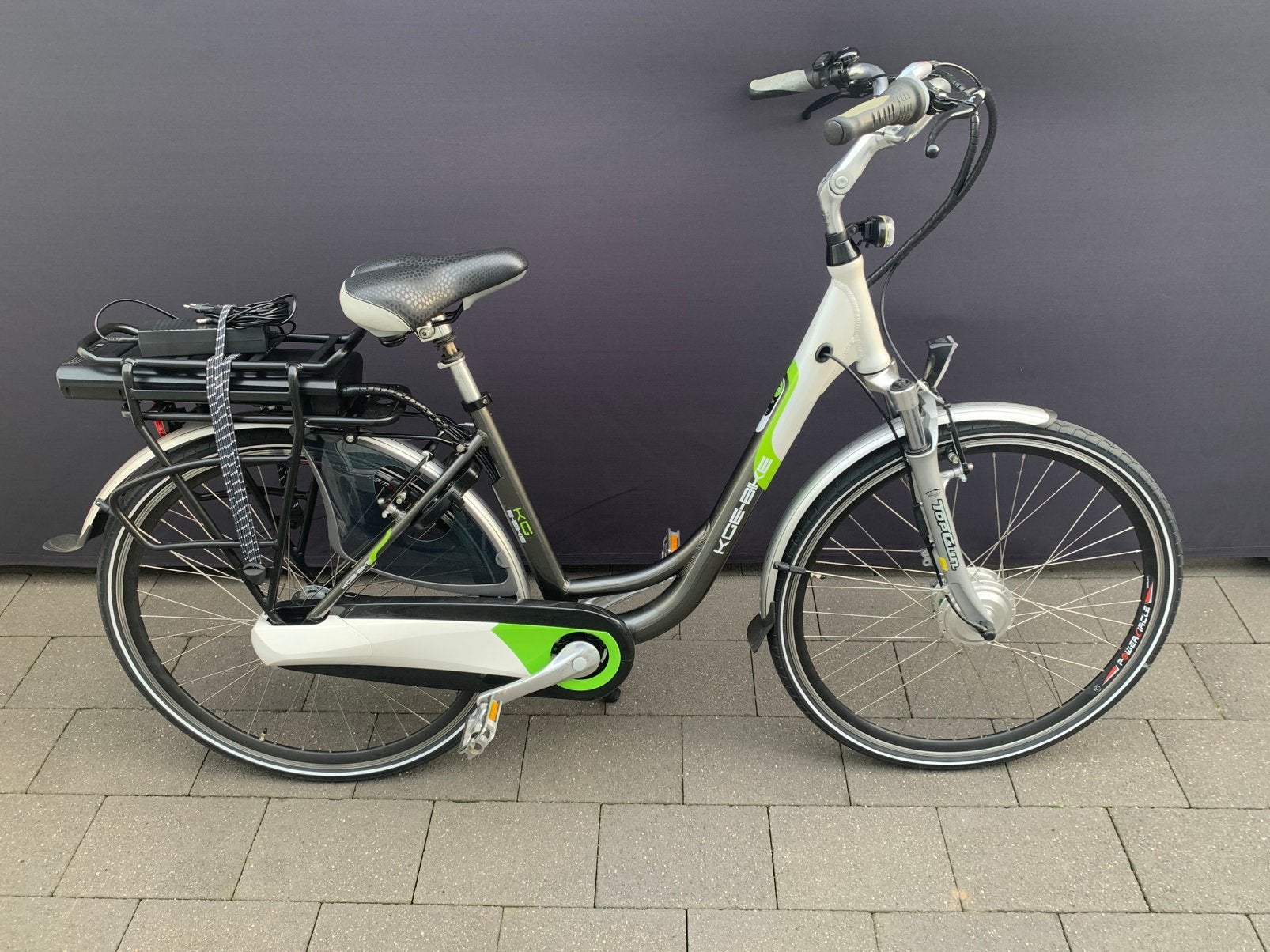 Elektrische fiets E-Bike nieuwstaat, Zo goed als nieuw, 51 tot 55 cm, 50 km per accu of meer, Ophalen