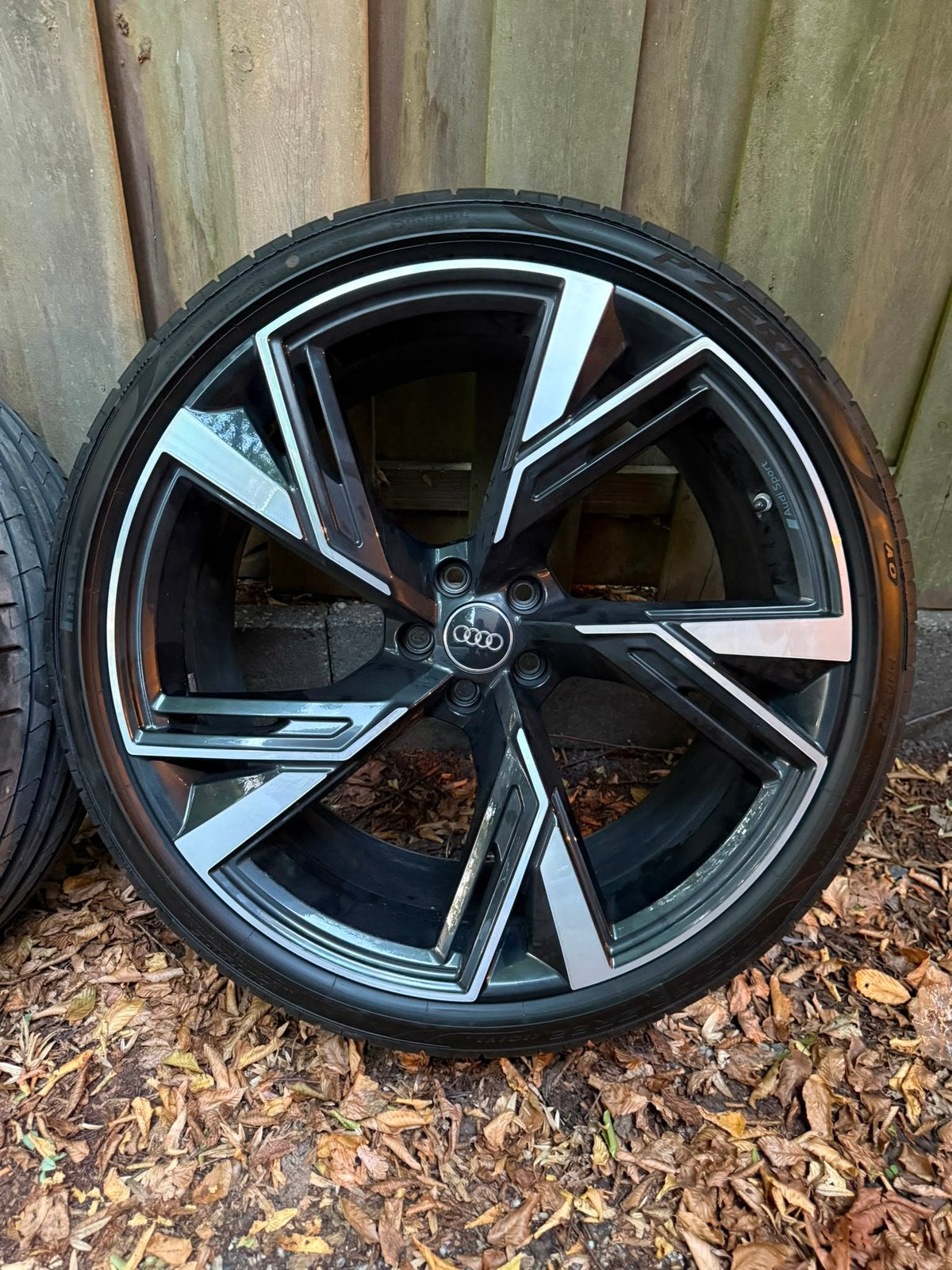 Origineel onbeschadigd Audi RS6/RS7 22 inch velgenset, Ophalen, Gebruikt, 285 mm, Banden en Velgen