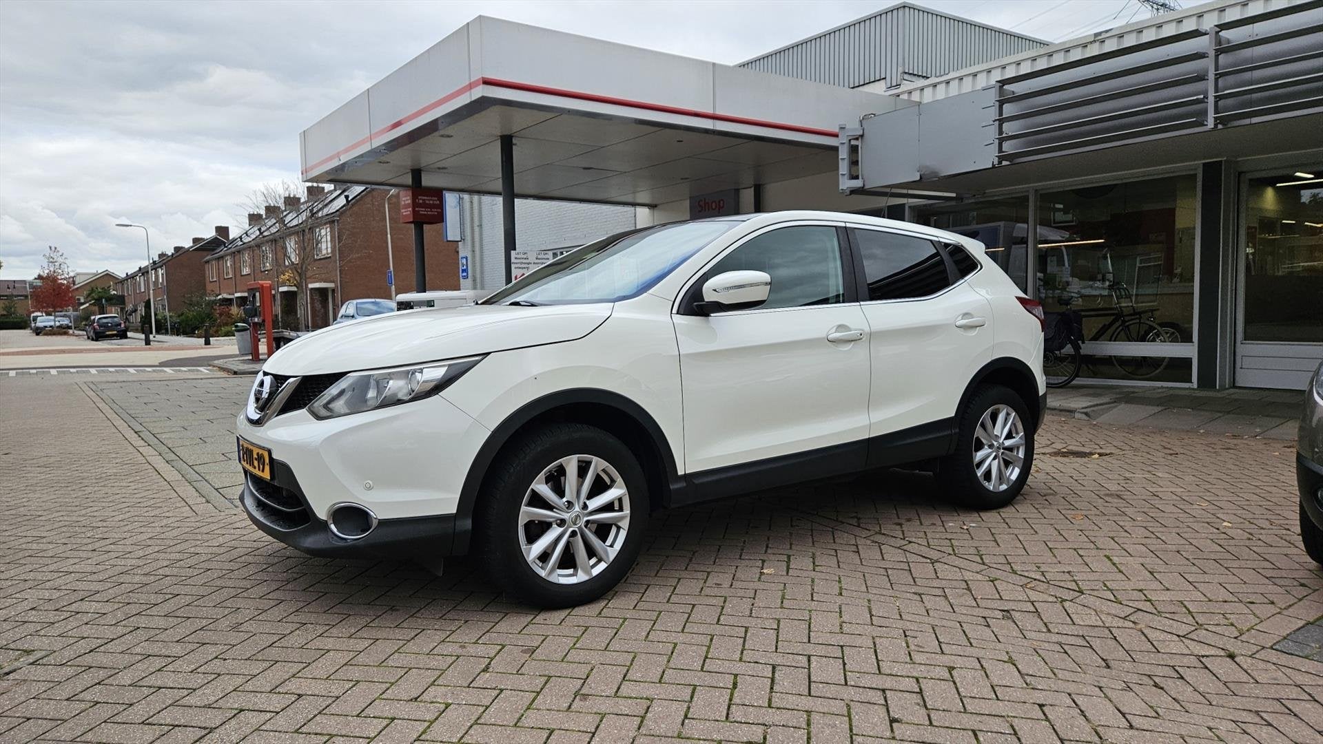 NISSAN Qashqai 1.2 115pk DIG-T Connect Edition, Voorwielaandrijving, Euro 5, Stof, Gebruikt