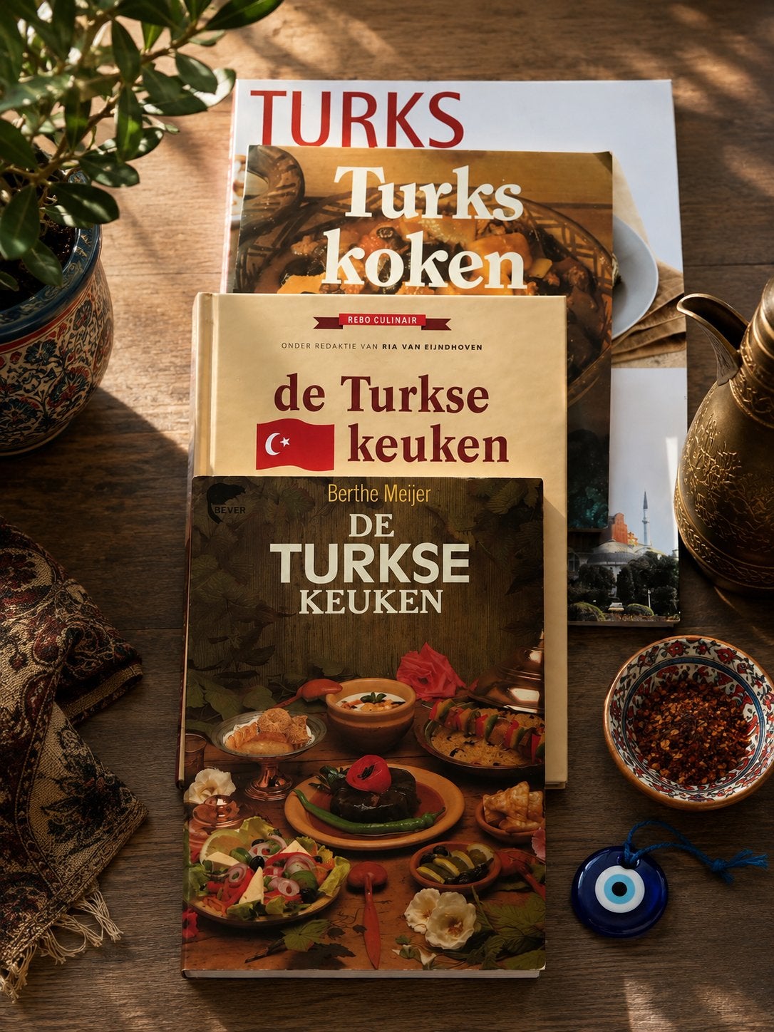 4 Turkse kookboeken – Boordevol authentieke recepten, Ophalen of Verzenden, Zo goed als nieuw