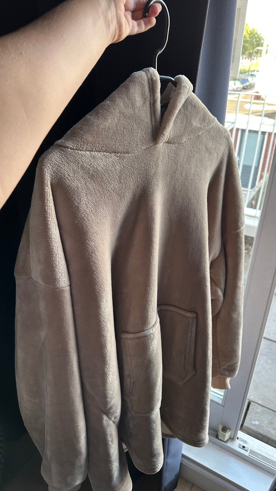 Unique Living Draagbare Deken / Oversized Snuggie Hoodie, Kleding | Dames, Ophalen, Nieuw, Maat 46/48 (XL) of groter, Beige