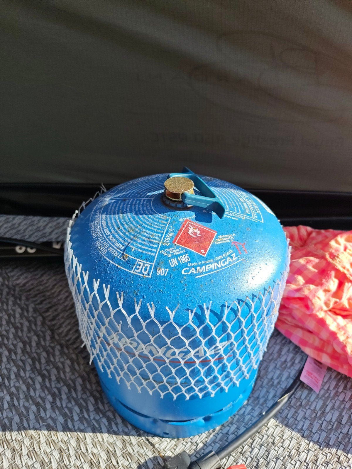Gampingaz 907 fles leeg, Ophalen, Zo goed als nieuw