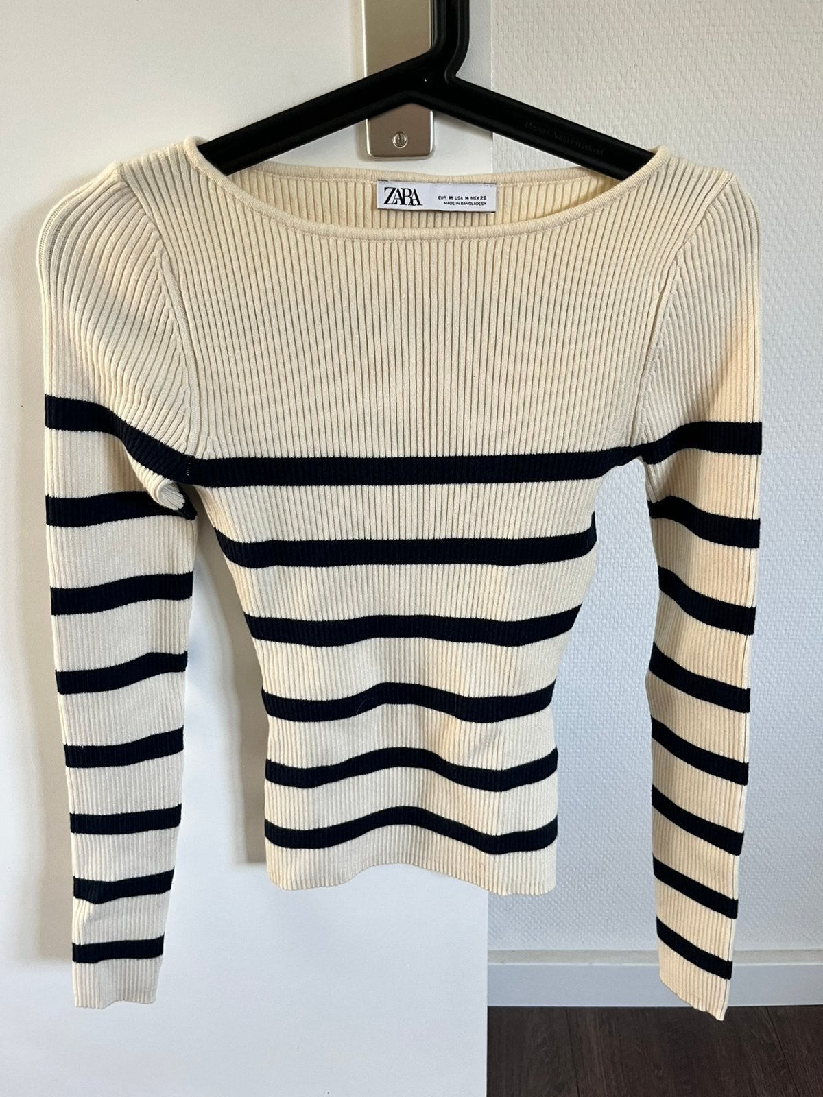 Zara beige met blauw gestreepte trui, maat M, Kleding | Dames, Truien en Vesten, Ophalen of Verzenden, Zo goed als nieuw, Maat 38/40 (M)