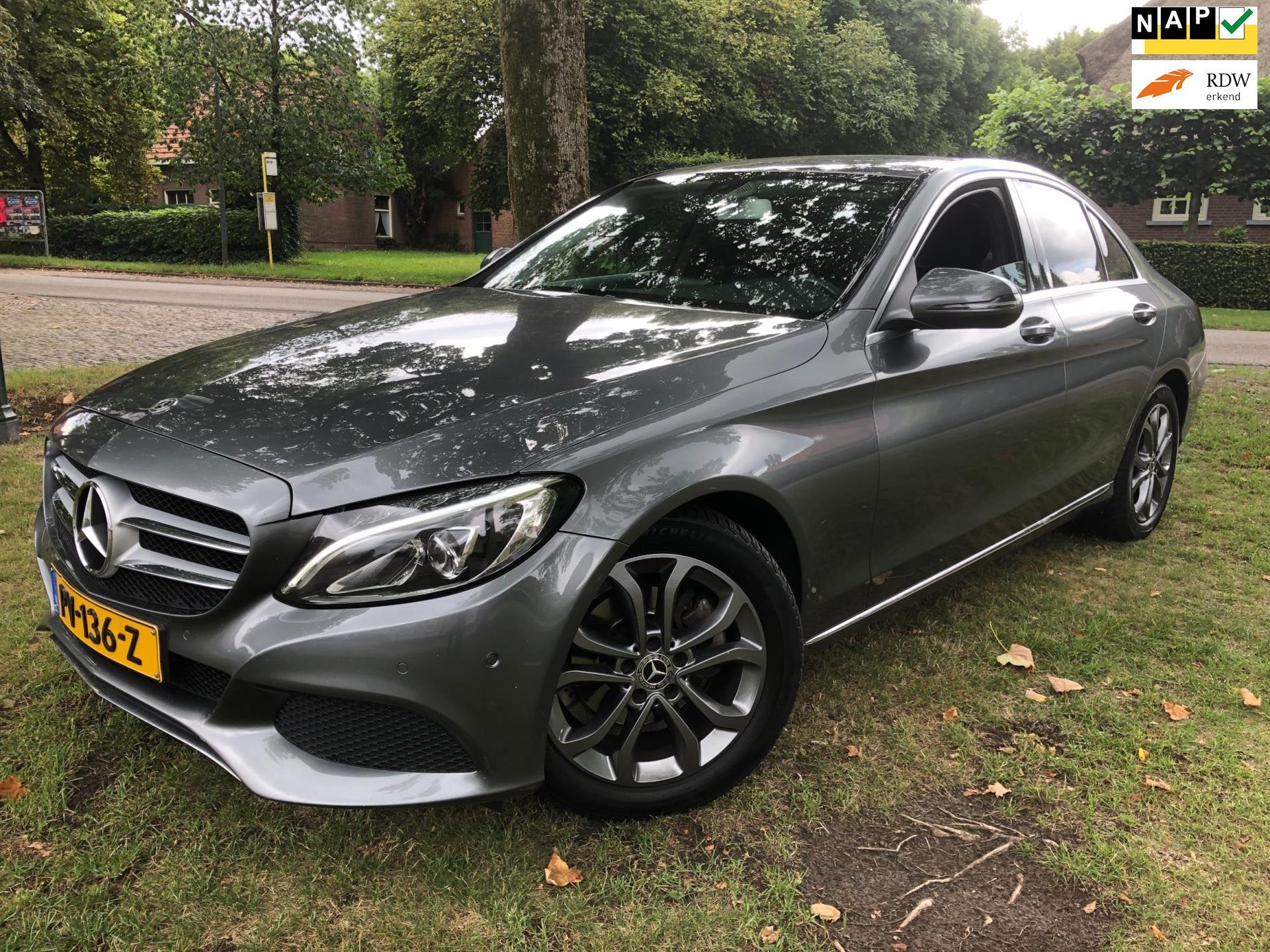 Mercedes-Benz C-klasse 180 Business Solution Org NL / AUT, Automaat, Leder en Stof, Bedrijf, Sedan