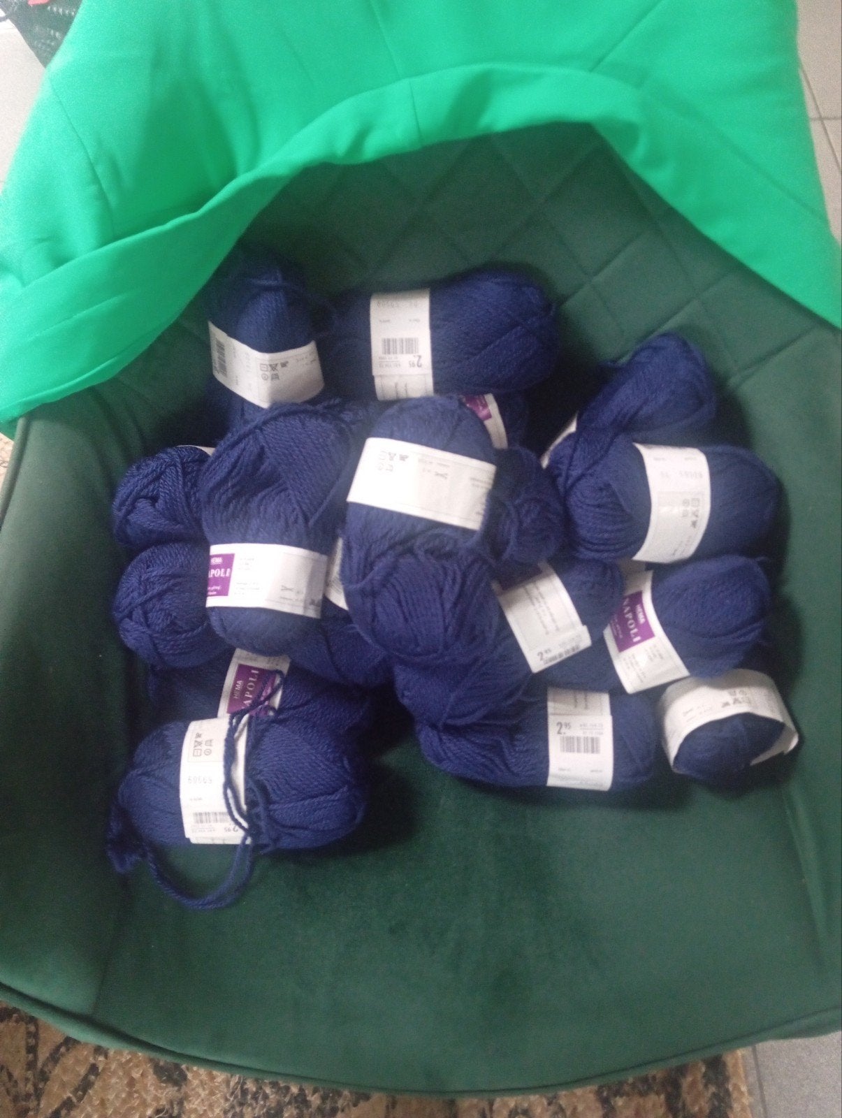 22 bollen Hema Napoli garen, donkerblauw, 50% wol, Ophalen of Verzenden, Nieuw, Breien of Haken, Wol of Garen