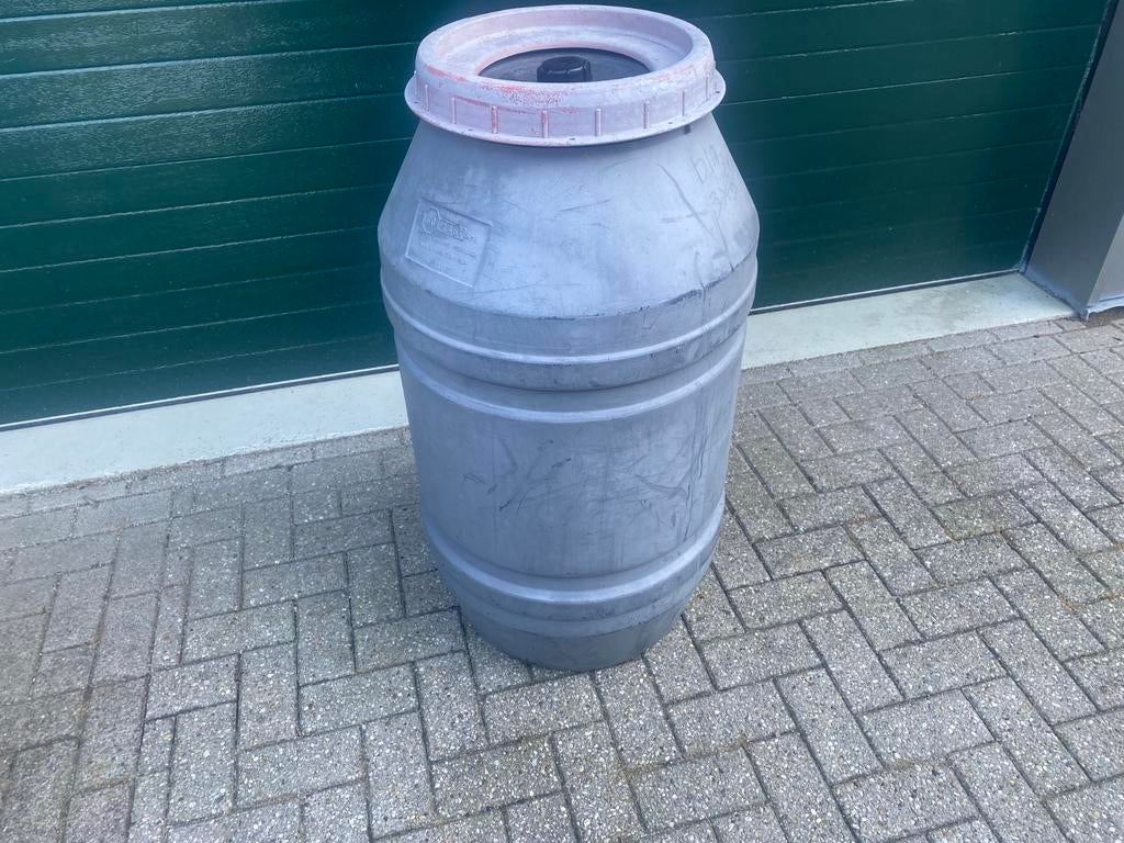 Grijze kunststof ton met deksel, Ophalen of Verzenden, Gebruikt