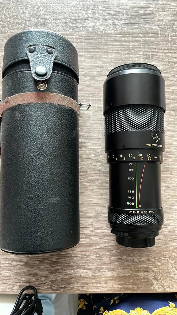 Lens auto chinon zoom 1:3,5 f=75-205mm focus, Ophalen, Zo goed als nieuw, Telelens, Zoom