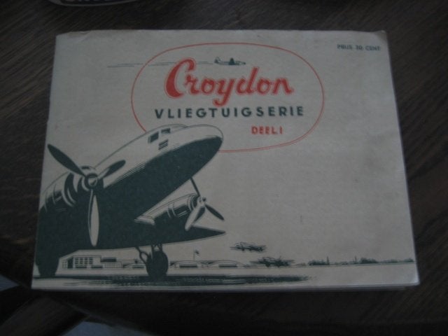 plaatjes boek CROYDON VLIEGTUIG SERIE DEEL 1-2-3, Ophalen of Verzenden, Gelezen, Plaatjesalbum