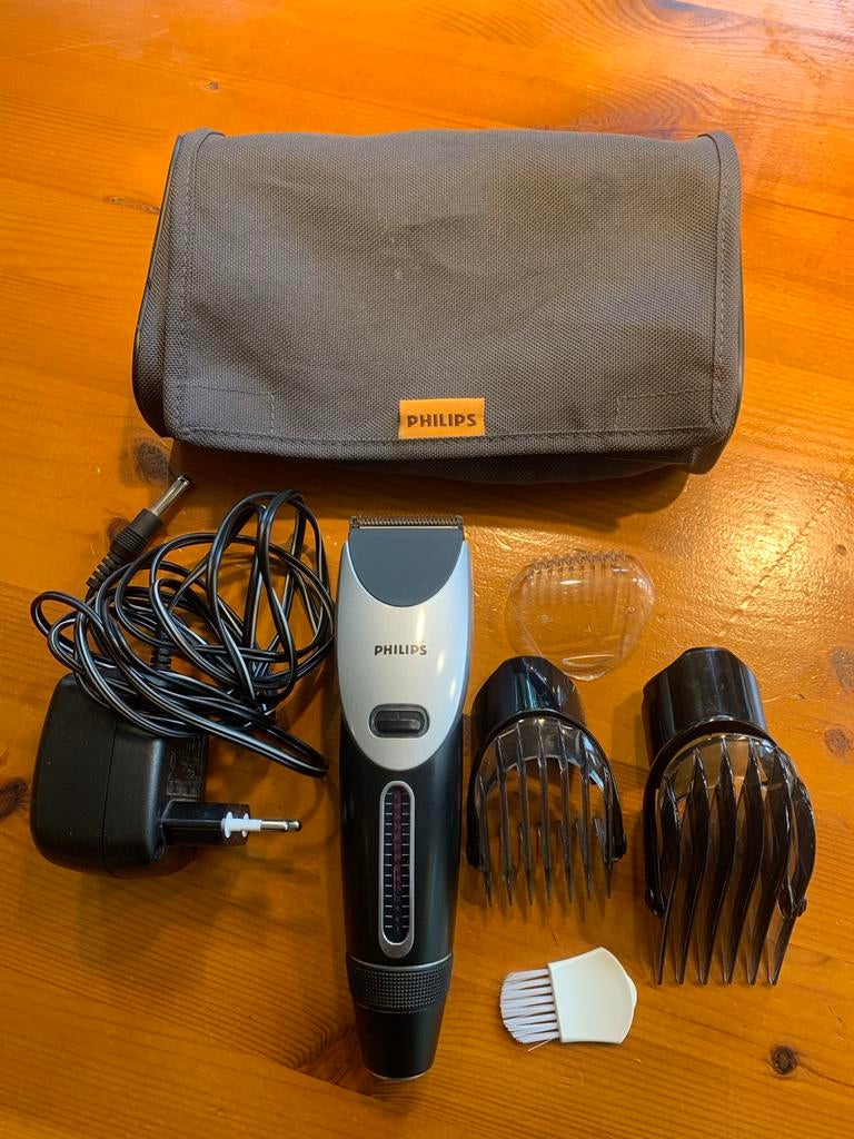 Philips baardtrimmer met accessoires en reisetui, Ophalen of Verzenden, Zo goed als nieuw, Scheren en Epileren