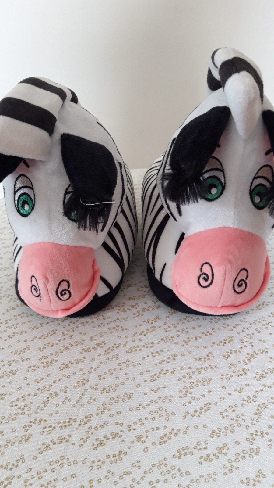 Vrolijke Zebra Pantoffels - Comfortabel en Speels, THUIS, Ophalen of Verzenden, Zo goed als nieuw