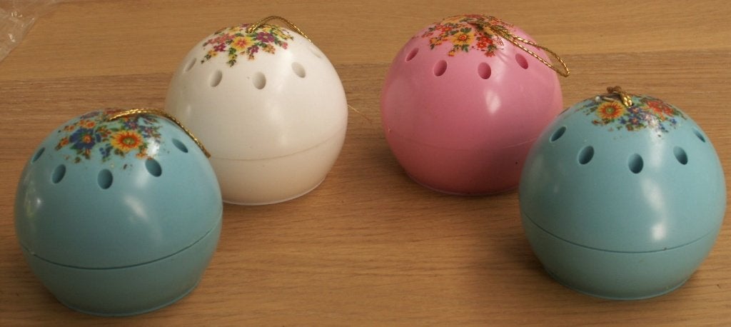 4 retro geurbollen kleine bloemdeco bovenzijde originele inh, Ophalen of Verzenden