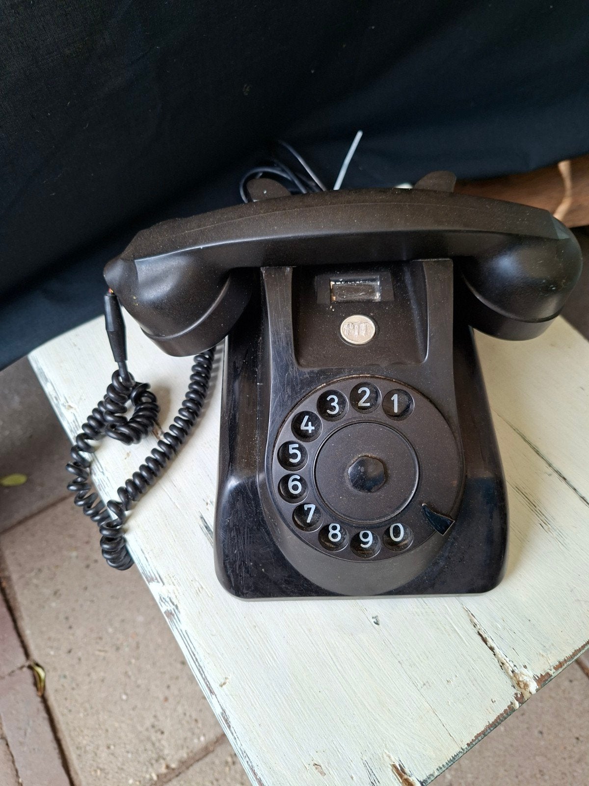 Bakelieten telefoon, Ophalen, Gebruikt