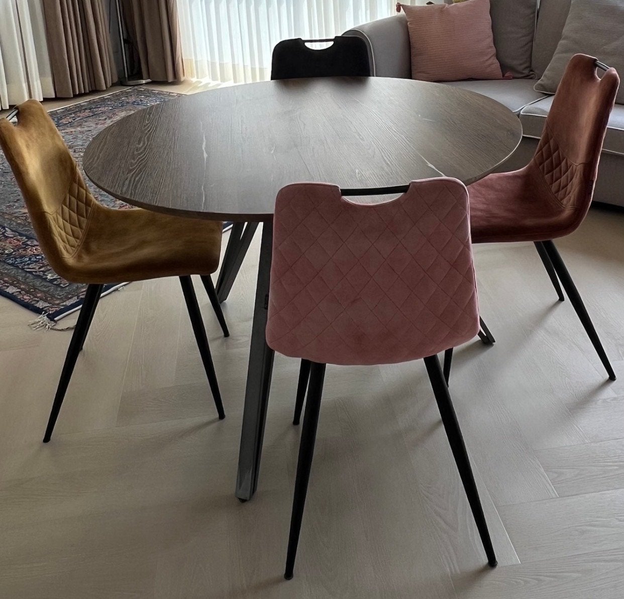 Haco eettafel met 4 kleurrijke stoelen - 120 cm, Ophalen, Gebruikt, Overige kleuren, Vier