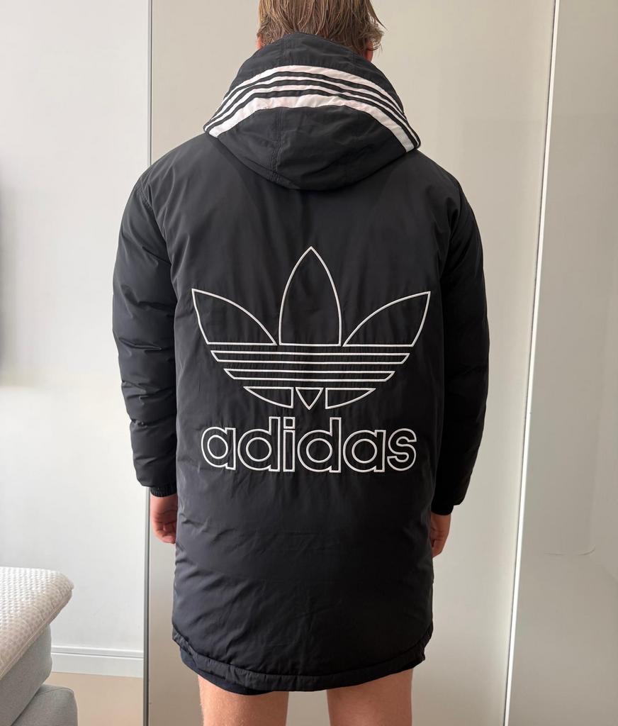 Adidas Lange Winterjas Zwart met Oranje Voering, Ophalen of Verzenden, Zo goed als nieuw, Maat 38/40 (M), Zwart