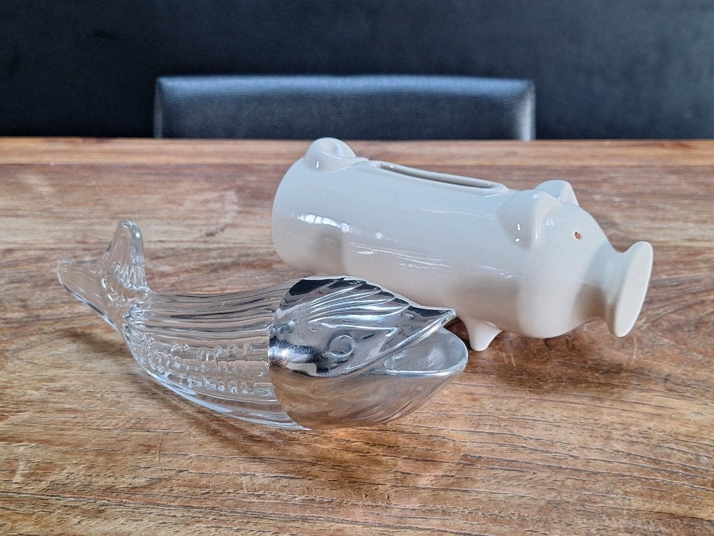 vintage wall nus noten-dispenser walvis dolfijn en varken, Verzamelen, Retro, Ophalen of Verzenden, Huis en Inrichting