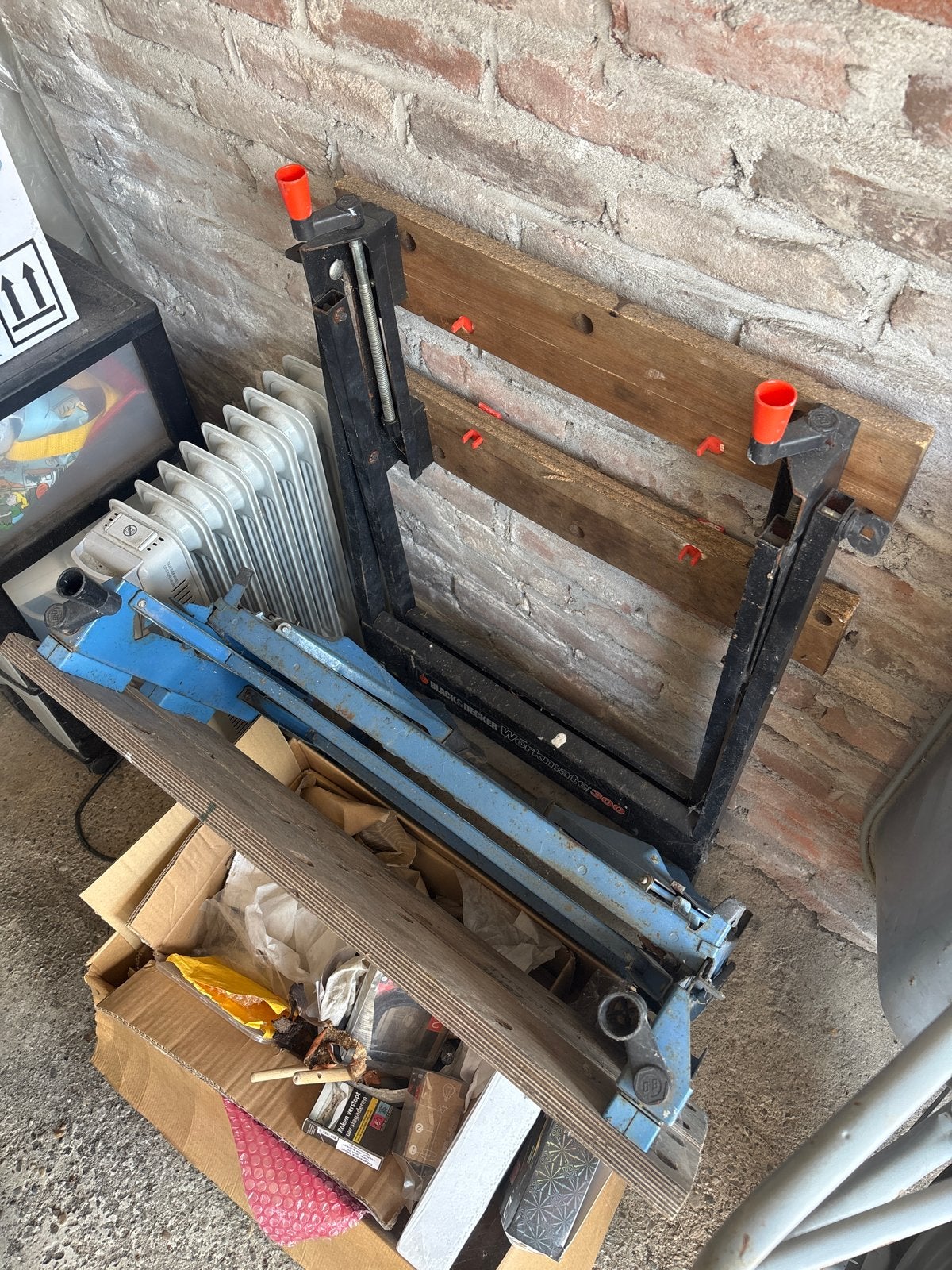 2x Black & Decker Workmate 300 - Handige werkbank/zaagtafel, Ophalen, Gebruikt, Minder dan 70 cm, Bankschroef
