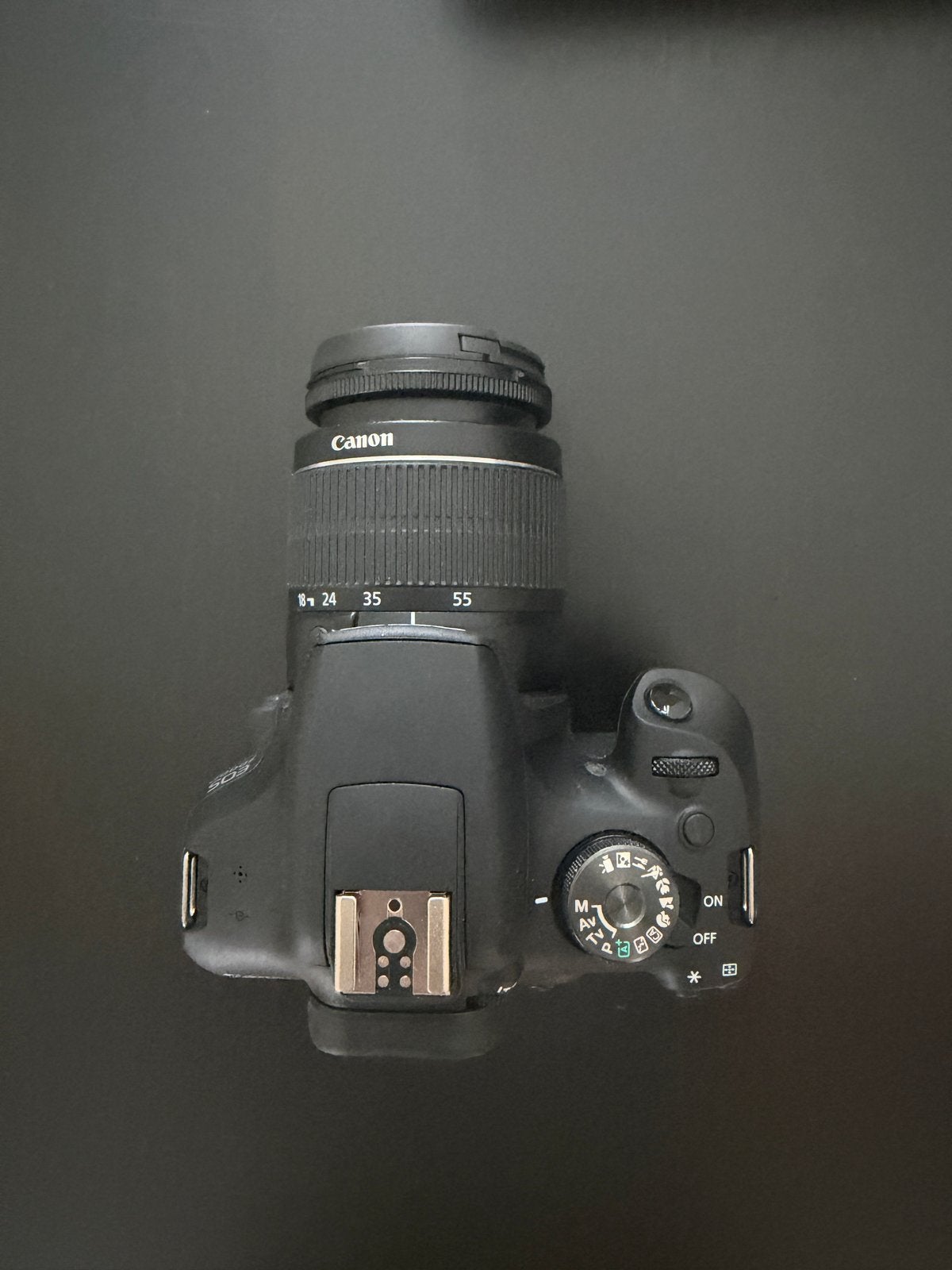 Foto 2 van Canon EOS 2000D Spiegelreflexcamera met EF-S 18-55mm III Kit
