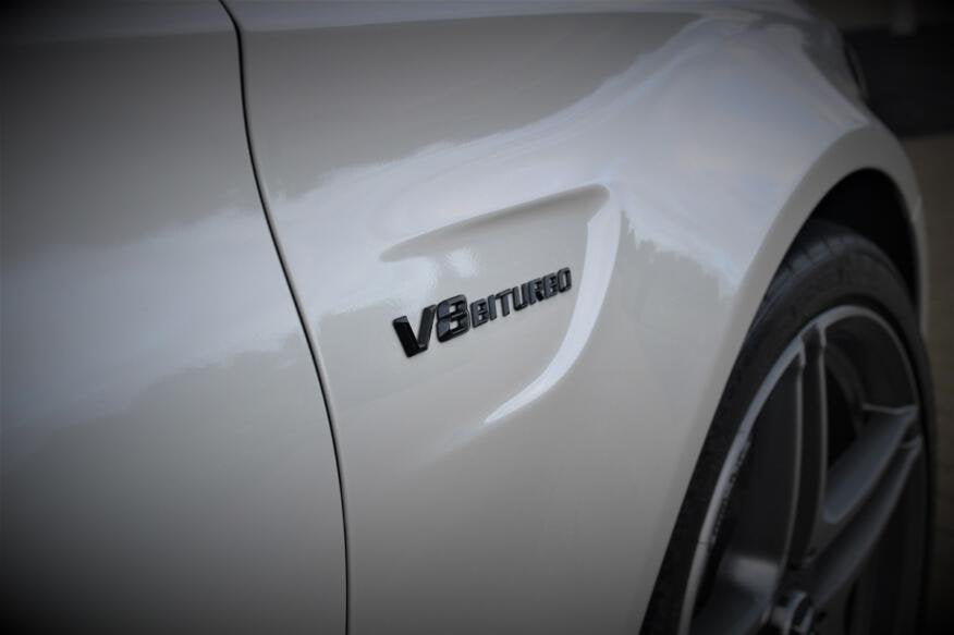 V8 biturbo embleem v8biturbo spoiler cls53 c63 amg e63 cla53, Auto-onderdelen, Ophalen of Verzenden, Nieuw, Mercedes-Benz