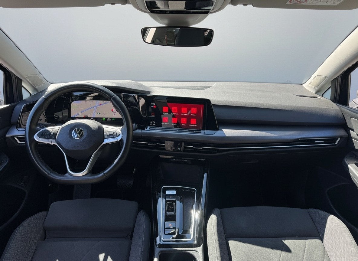 Volkswagen Golf eHybrid PHEV 204PK DSG STYLE CAMERA/NAVI/SFE, Auto's, 12 maanden, Gebruikt, Zwart, 4 cilinders