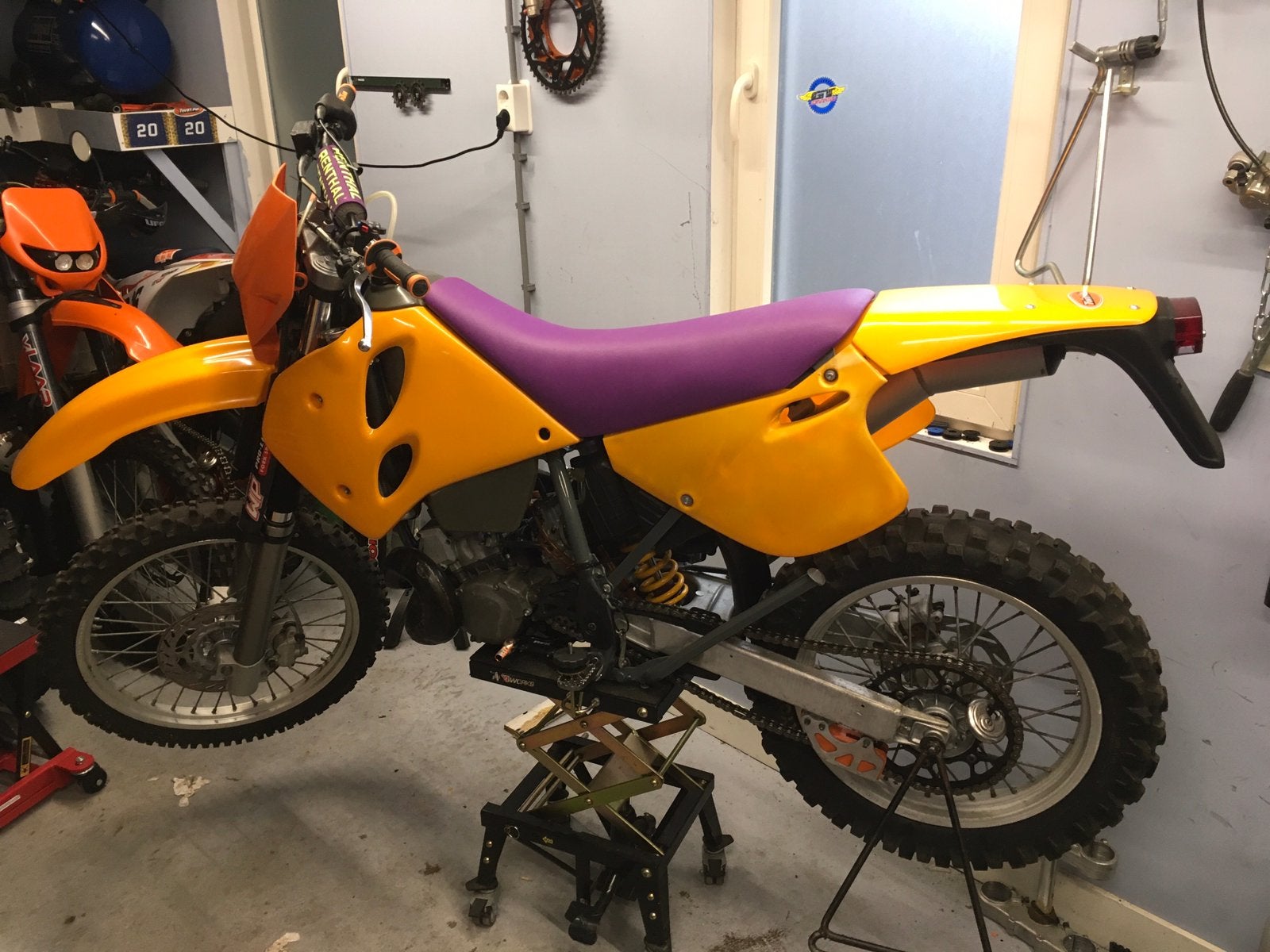 KTM 300 EXC (1997) - Klaar voor de start!, Gebruikt, Particulier, Enduro, 1 cilinder