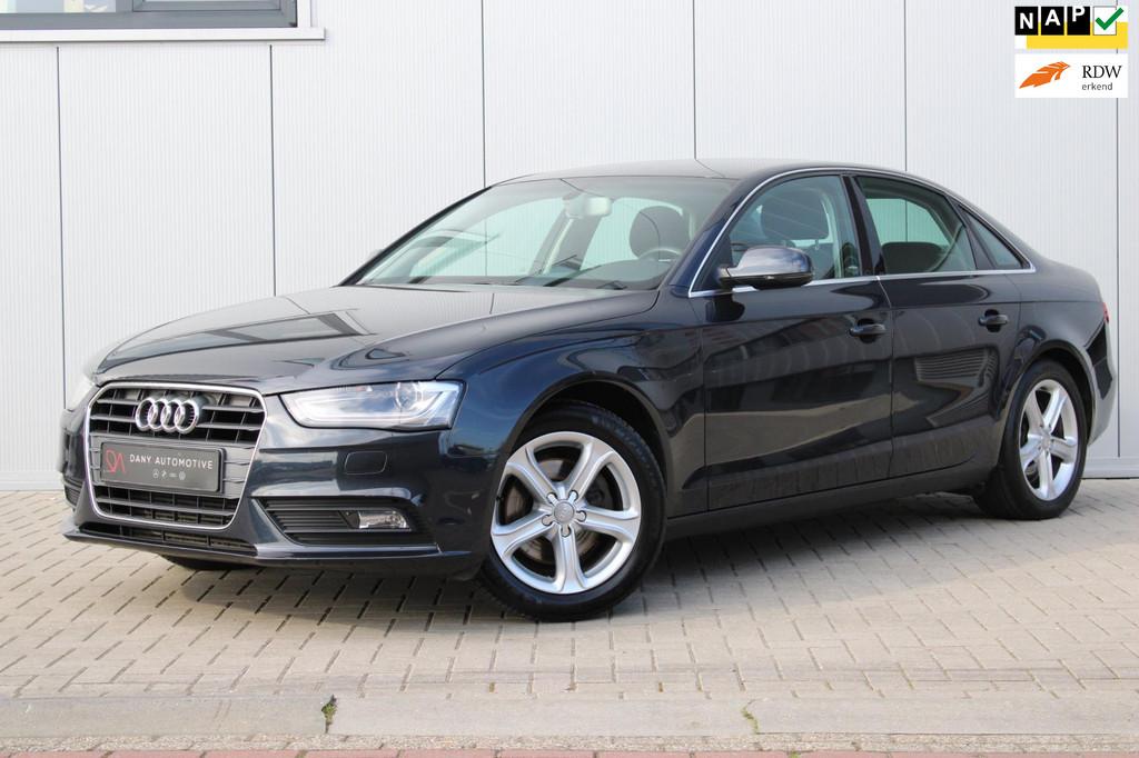 Audi A4 Limousine 1.8 TFSI AUT. I CRUISE I AFN. TREKH I NAVI, Euro 5, Stof, Gebruikt, 4 cilinders