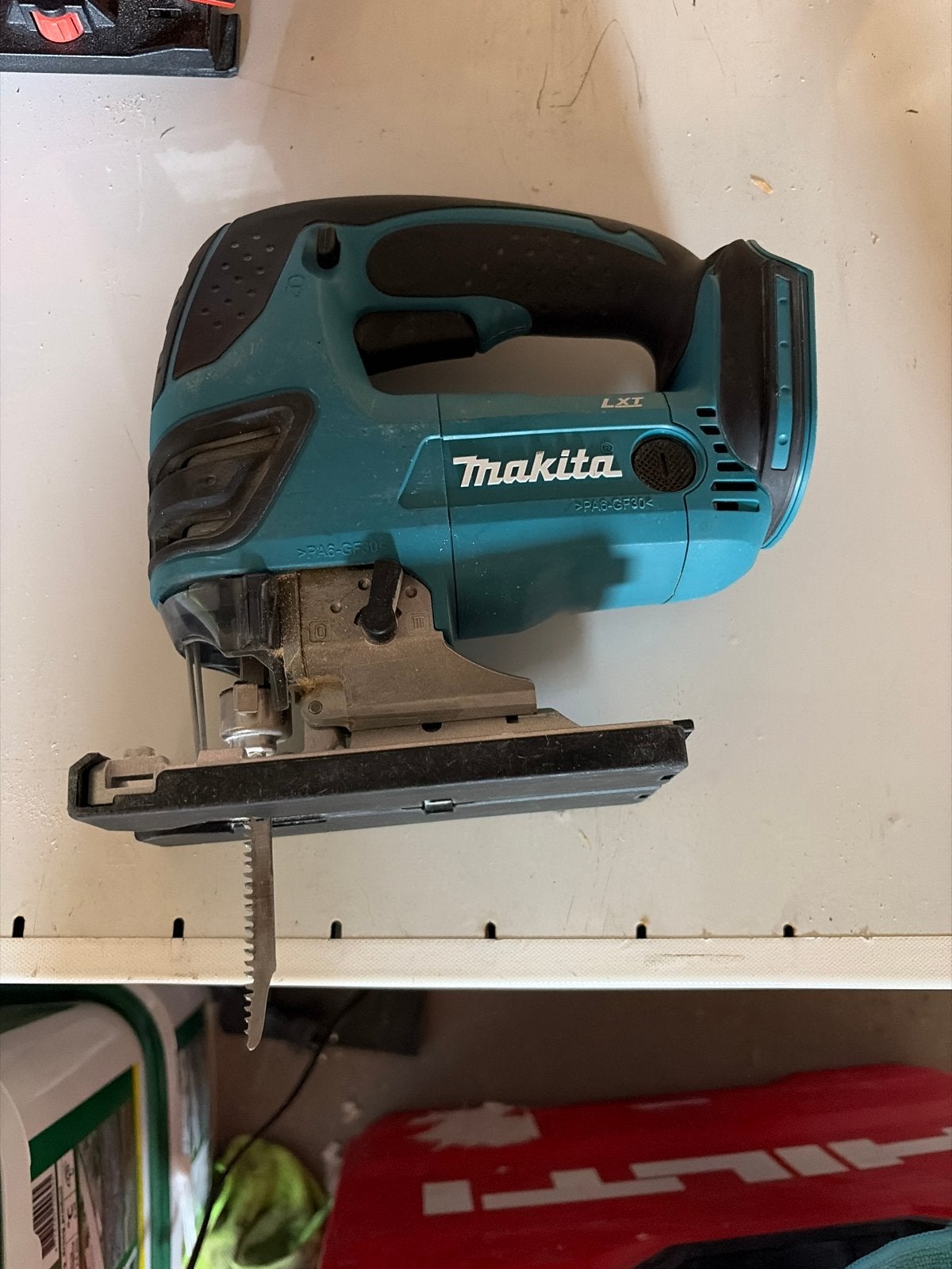 Makita DJV180 18V Decoupeerzaag - Zo goed als nieuw, Ophalen of Verzenden, Zo goed als nieuw, Minder dan 600 watt, Decoupeerzaag
