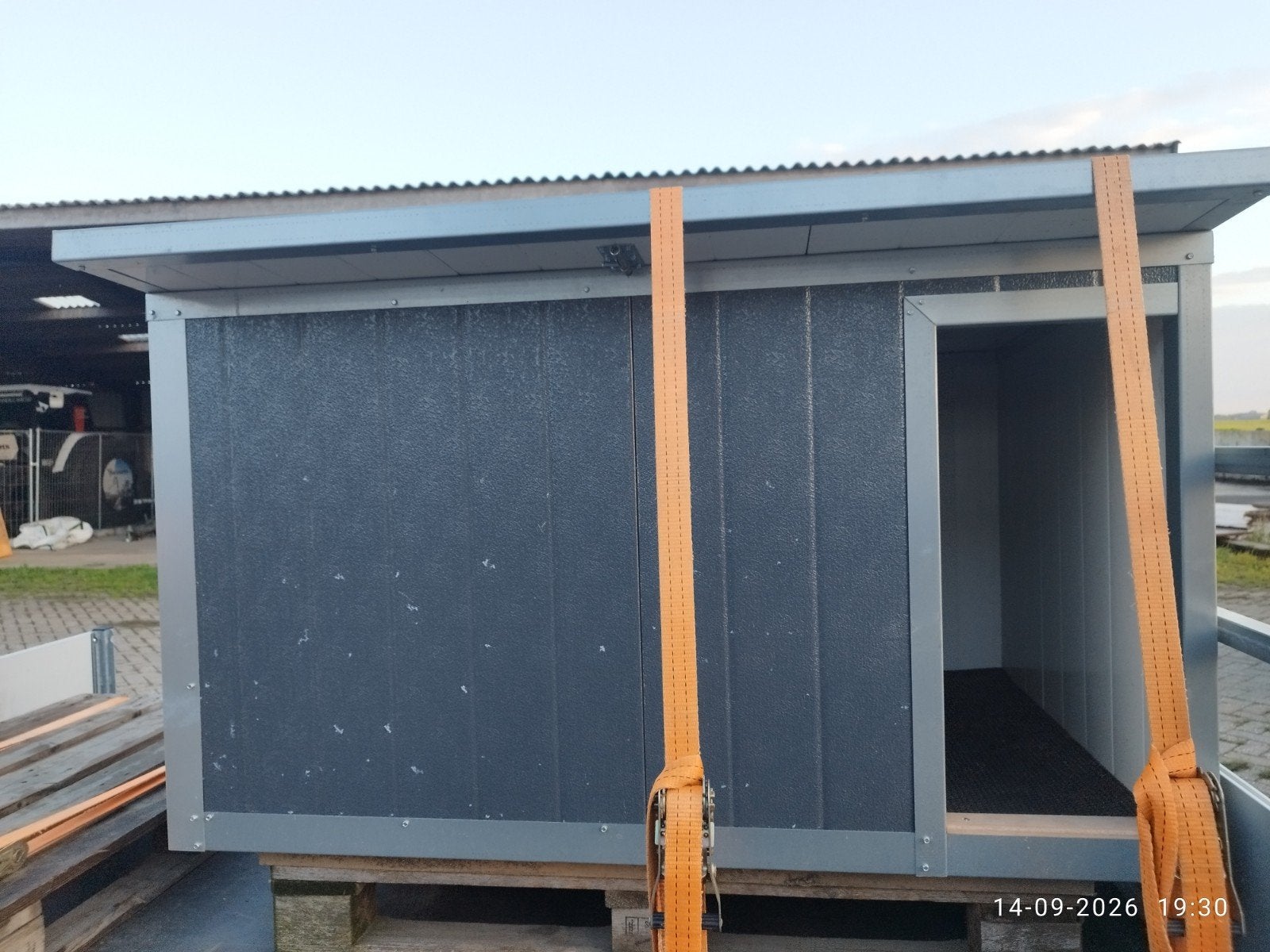 Geïsoleerd hondenhok, 110 cm of meer, 65 tot 100 cm, Ophalen of Verzenden, Nieuw