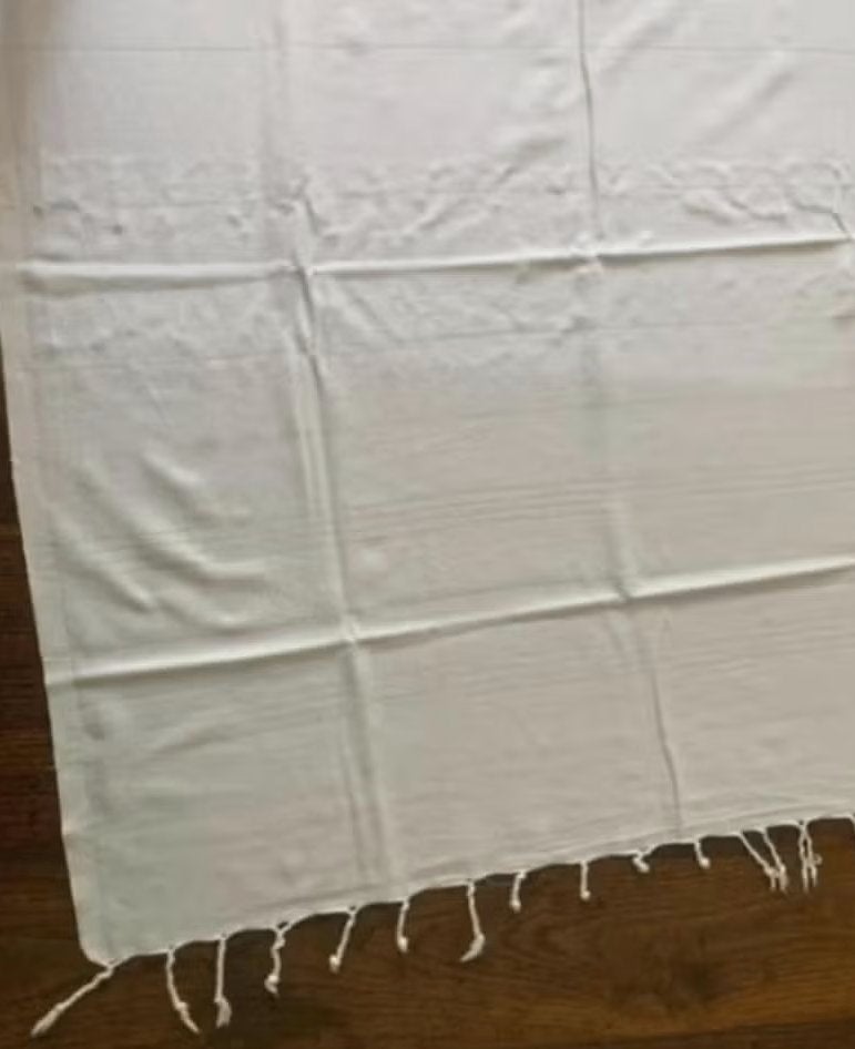 Wit tafellaken, tafelkleed met franjes; 95 x 160 cm, Ophalen of Verzenden, Gebruikt, Rechthoek