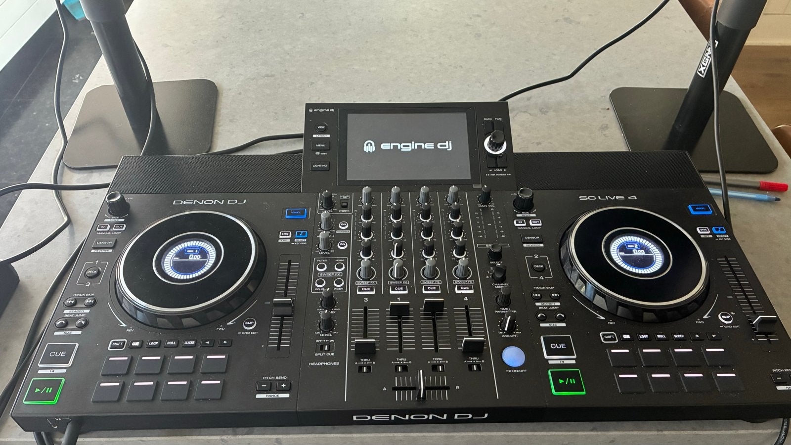 Denon DJ SC Live 4 DJ-controller - incl. Draagtas+Decksaver, Muziek en Instrumenten, Dj-sets en Draaitafels, Ophalen, Zo goed als nieuw
