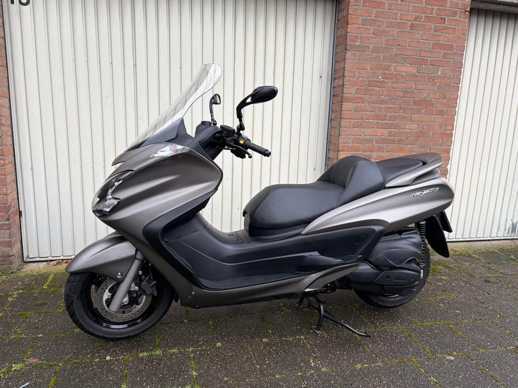 Yamaha Majesty YP400, 2012, topstaat, 6100 km, veel extras, Motoren, Motoren | Yamaha, Scooter, 395 cc, Particulier, Sportuitlaat