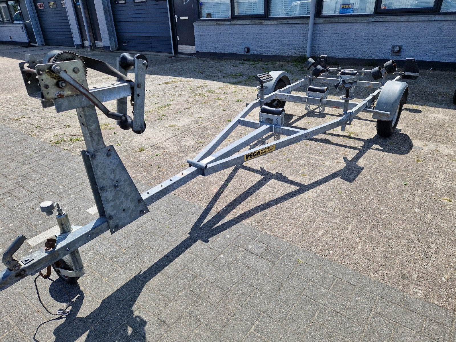 Pega trailer met een 650KG as  !!!, Ophalen, Minder dan 1500 kg, Gebruikt, Overige typen