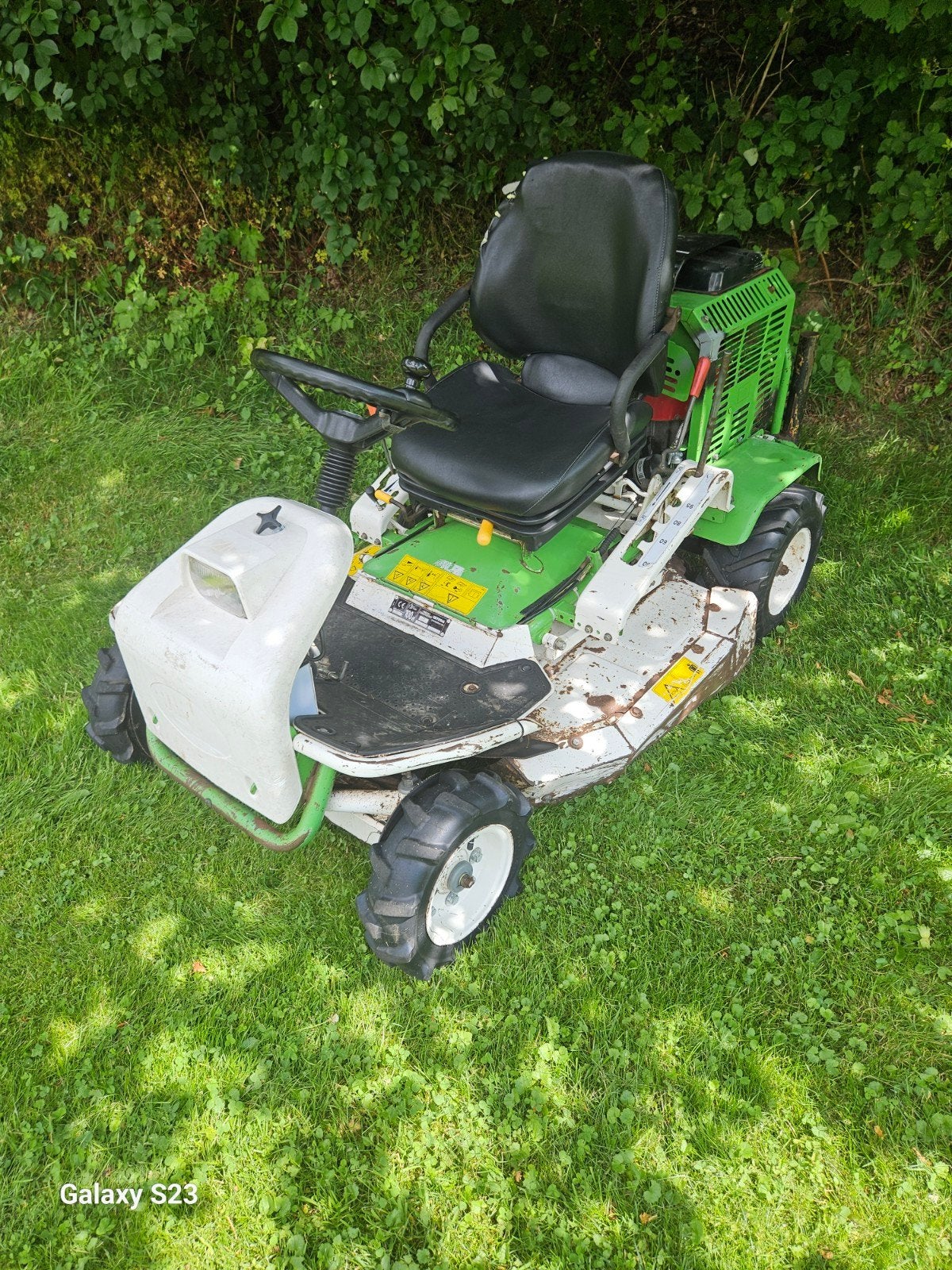 Etesia attila av 95 ruwterrein zitmaaier grasmaaier hst, Ophalen of Verzenden, Gebruikt, 90 tot 120 cm
