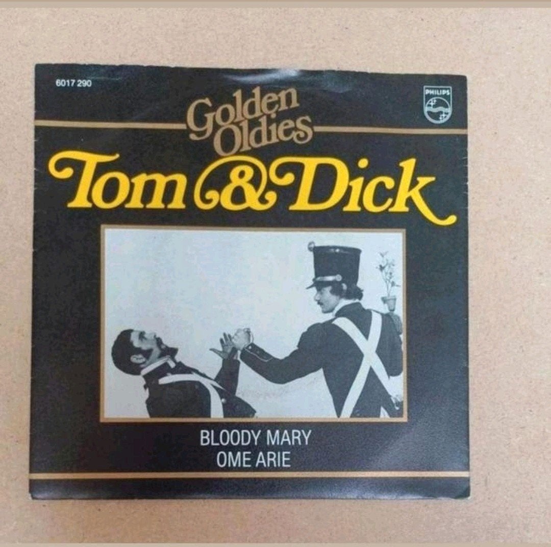 Tom & Dick - Bloosy Mary / Ome Arie, Beschermende buitenhoes, Ophalen of Verzenden, Gebruikt, Pop