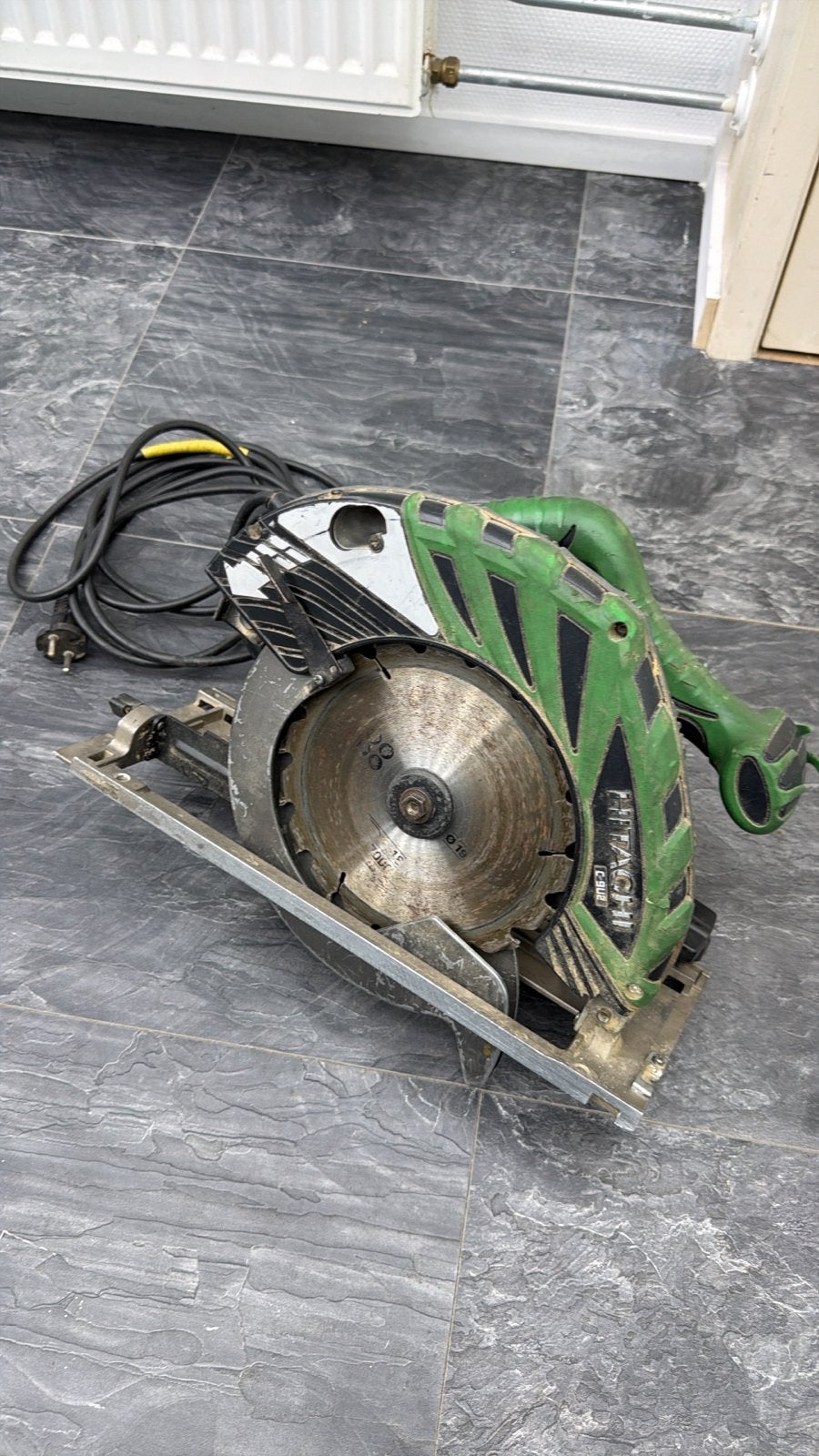 Hitachi C9U2 Cirkelzaag - Gebruikt maar in goede staat, Gebruikt, Cirkelzaag, 70 mm of meer, Ophalen of Verzenden