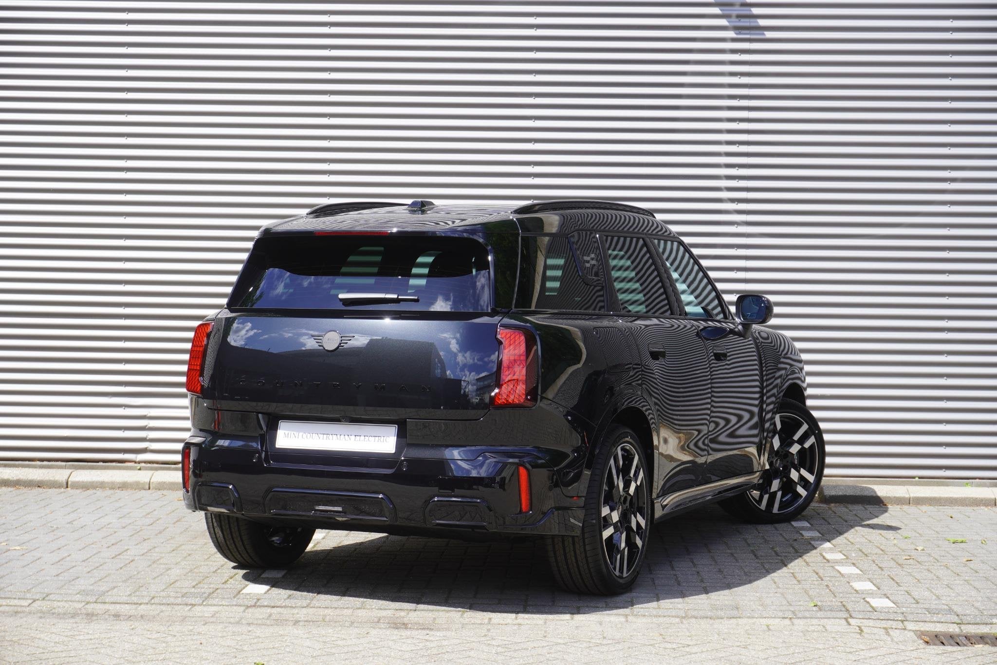 MINI Countryman E John Cooper Works Uitvoering | S Pakket, Zwart, Countryman, Leder en Stof, Zwart