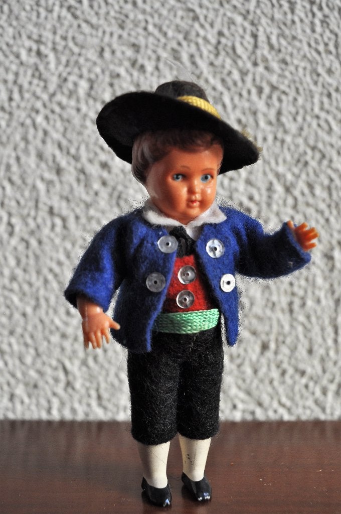 Oud Klein Popje Pop 10 cm, Ophalen of Verzenden, Gebruikt, Pop