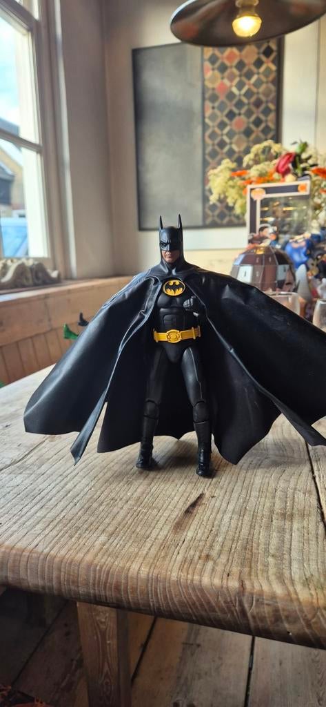 Batman Actiefiguur - DC Comics Collectible, Ophalen of Verzenden, Zo goed als nieuw, Actiefiguur of Pop
