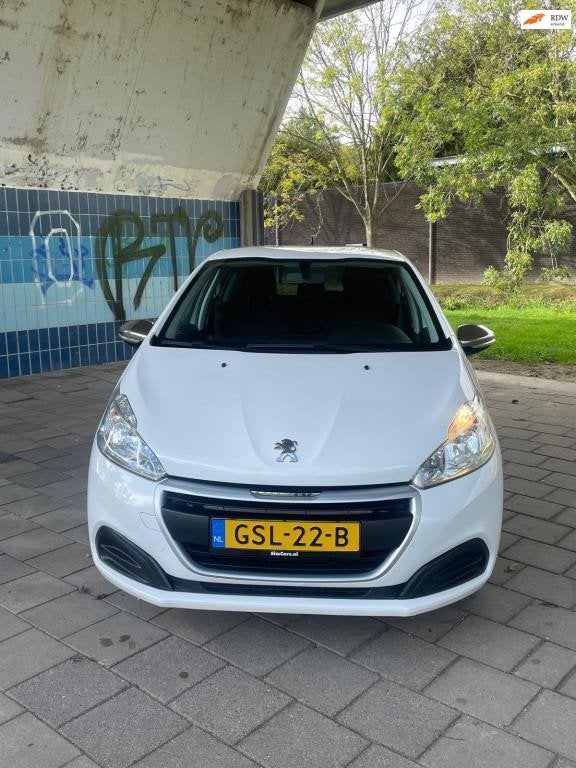 Peugeot 208 1.2 PureTech Access Klasse Auto Motorisch Perfec, Auto's, LED verlichting, 450 kg, Gebruikt, Euro 6
