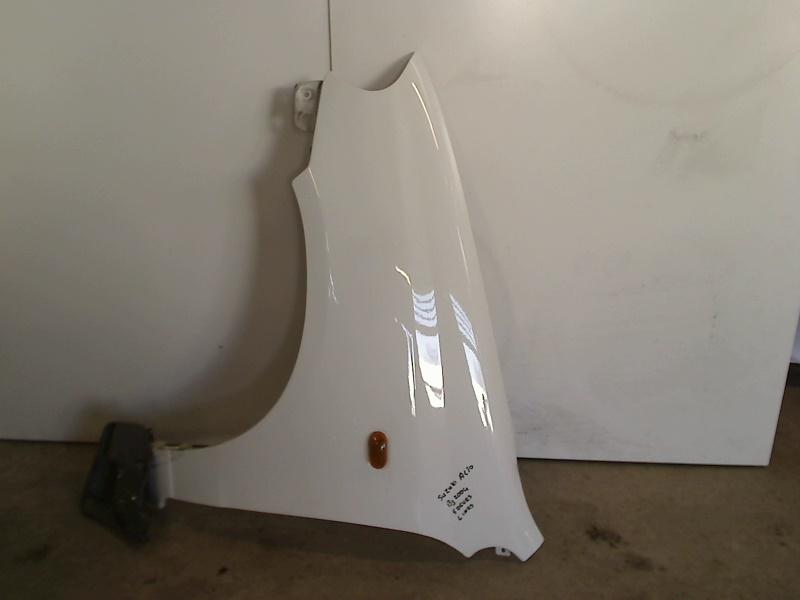 Spatbord Links Voor Suzuki Alto (RF410) (2004-09/2008-12), Gebruikt, Suzuki Deutschland GmbH, Kontakt@suzuki.de, Suzuki-Allee 7, Bensheim 64625, , Duitsland