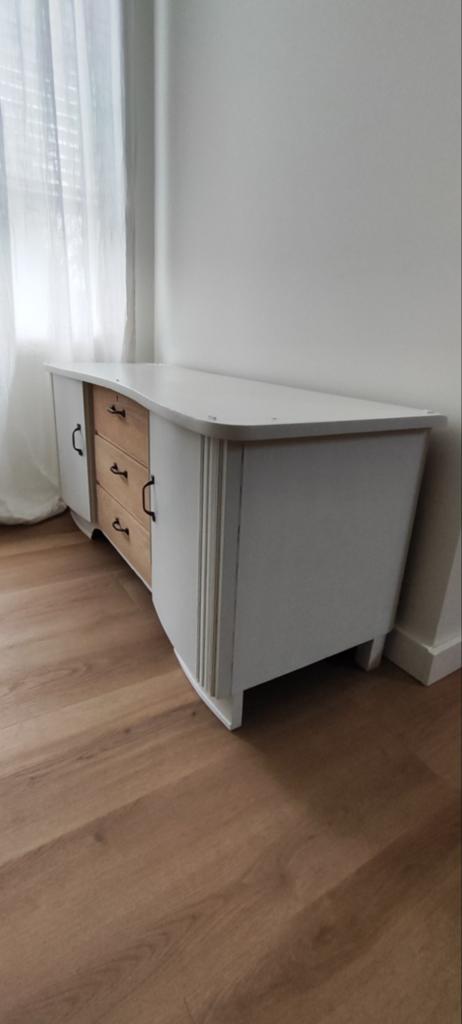 Tv meubel/ Kastje, Ophalen, 25 tot 50 cm