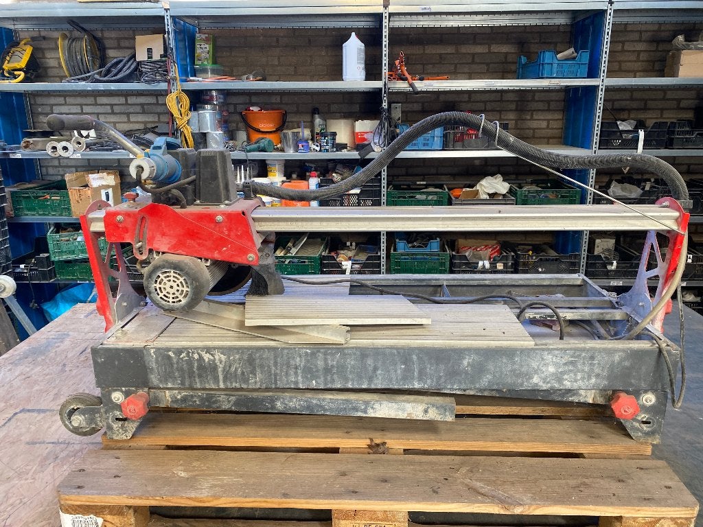 zaagtafel rubi, Doe-het-zelf en Verbouw, Gereedschap | Zaagmachines, Ophalen, Gebruikt, Afkortzaag, 30 tot 70 mm