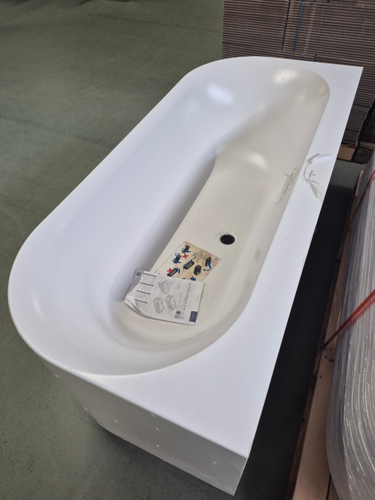 Tweedekans Villeroy & Boch Loop & Friends Ovaal Bad, Huis en Inrichting, Ophalen
