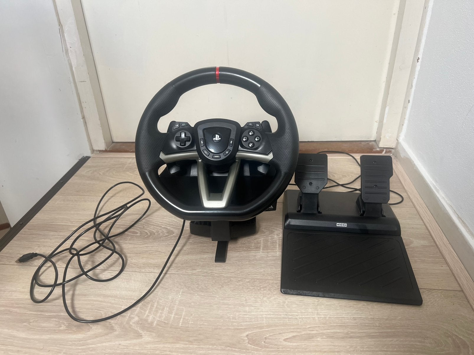 Hori APEX Racing Wheel PS4, PS5, and PC, Ophalen, Zo goed als nieuw, Stuur of Pedalen, PlayStation 4